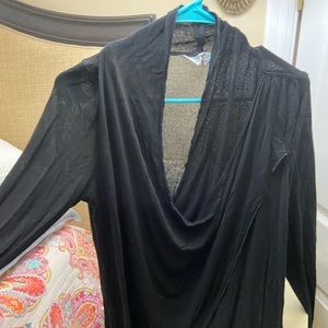 Hard tail tunic length top.